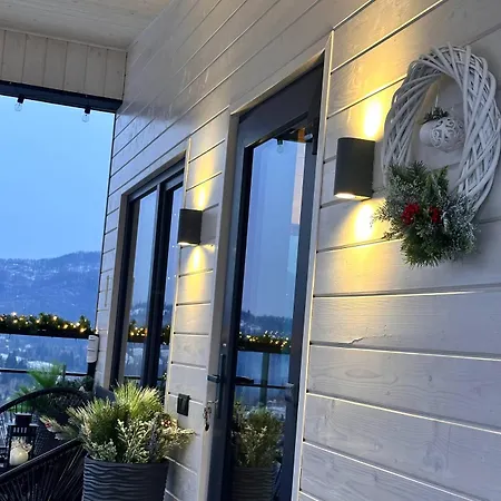 Provance House * Slavske